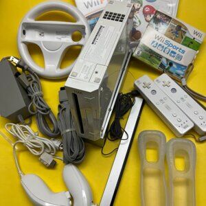Nintendo Wii Console BUNDLE
